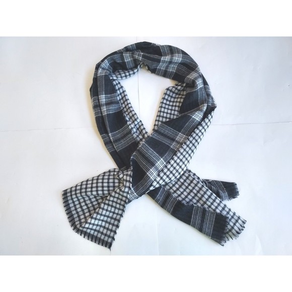 NWT Lane Bryant Black & White Plaid 2 Sided Scarf/Shaw/Wrap 30"X76" MSRP $34.95 - Picture 1 of 8